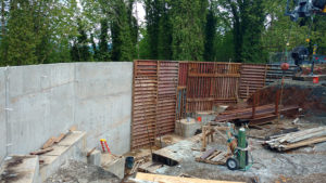 Radius gang efco concrete retaining wall form